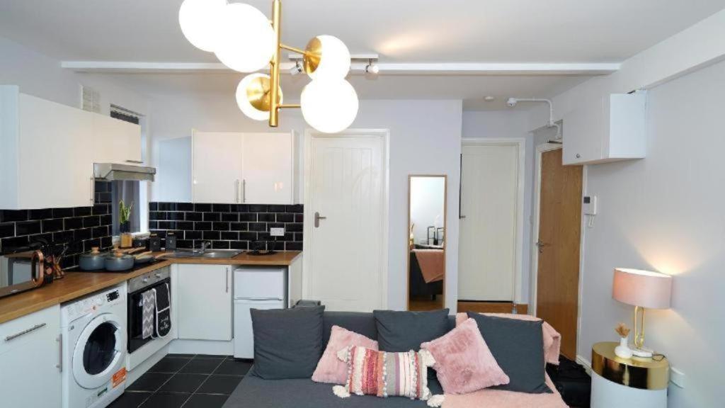 Beautiful Apartment In Sussex Gardens London Exteriör bild